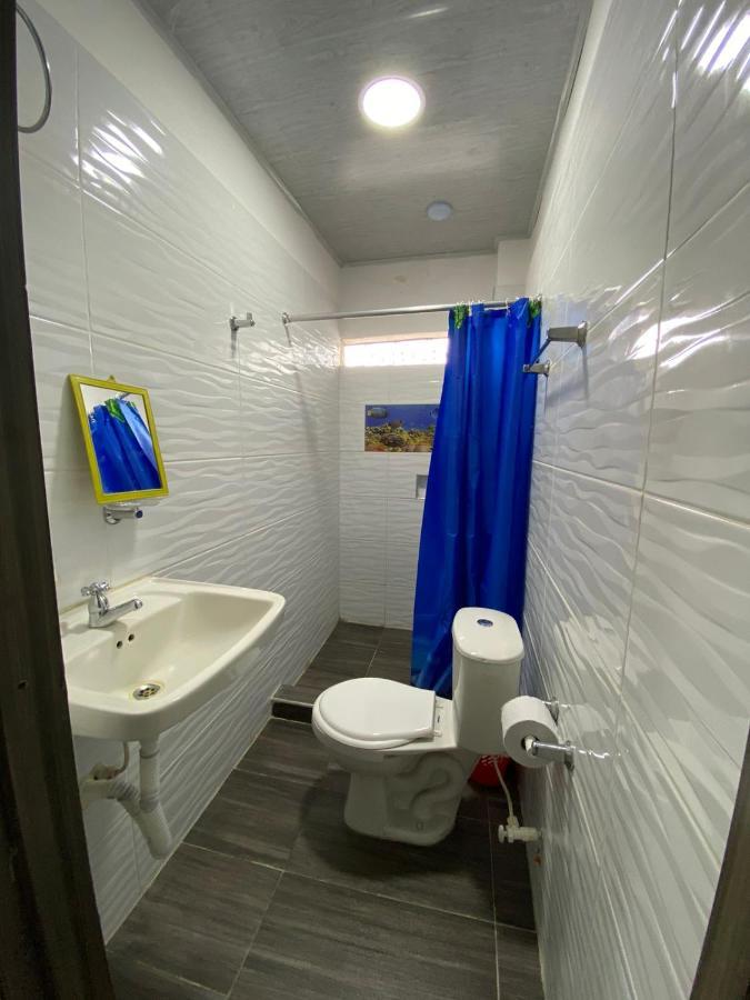 Petronio'S Hostel กาลี ภายนอก รูปภาพ